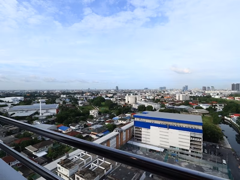 Avana Hotel and Convention Center - Image 1