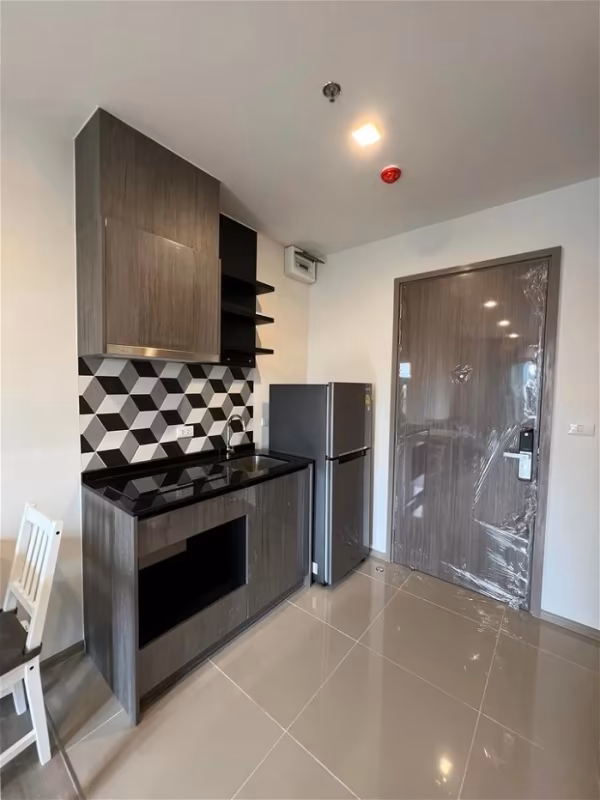 The Base Petchaburi-Thonglor - Image 5
