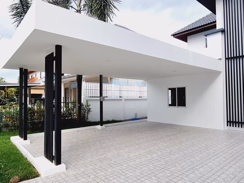 4 Bedroom House For Sale in Hang Dong, Hang Dong, Chiang Mai - Image 1