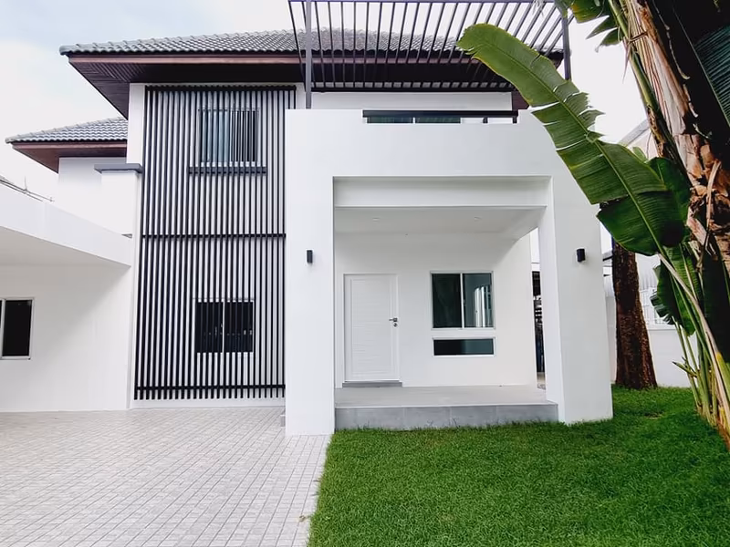 4 Bedroom House For Sale in Hang Dong, Hang Dong, Chiang Mai - Image 10