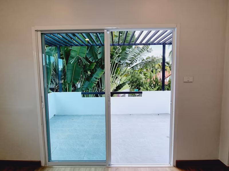 4 Bedroom House For Sale in Hang Dong, Hang Dong, Chiang Mai - Image 2