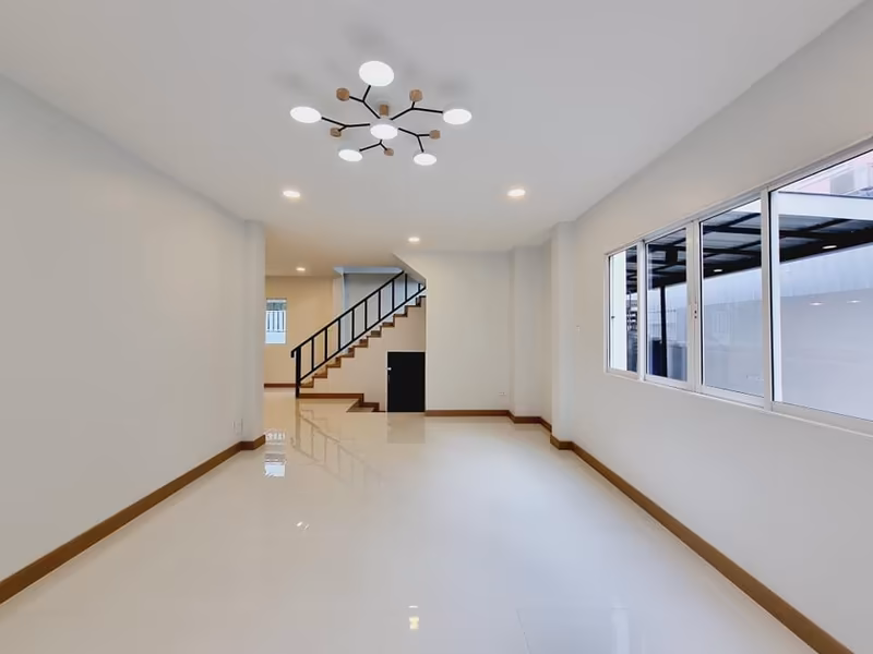 4 Bedroom House For Sale in Hang Dong, Hang Dong, Chiang Mai - Image 5