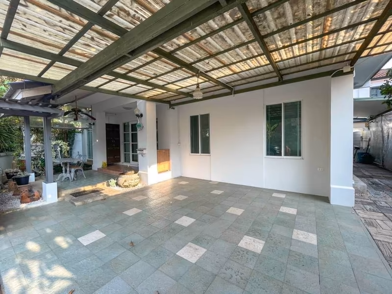 Land and Houses Park San Sai - Image 5