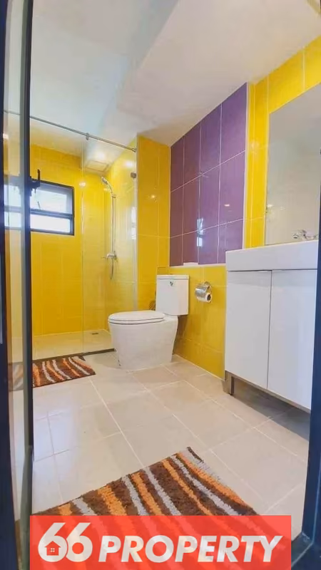 L Style Condo - Image 10