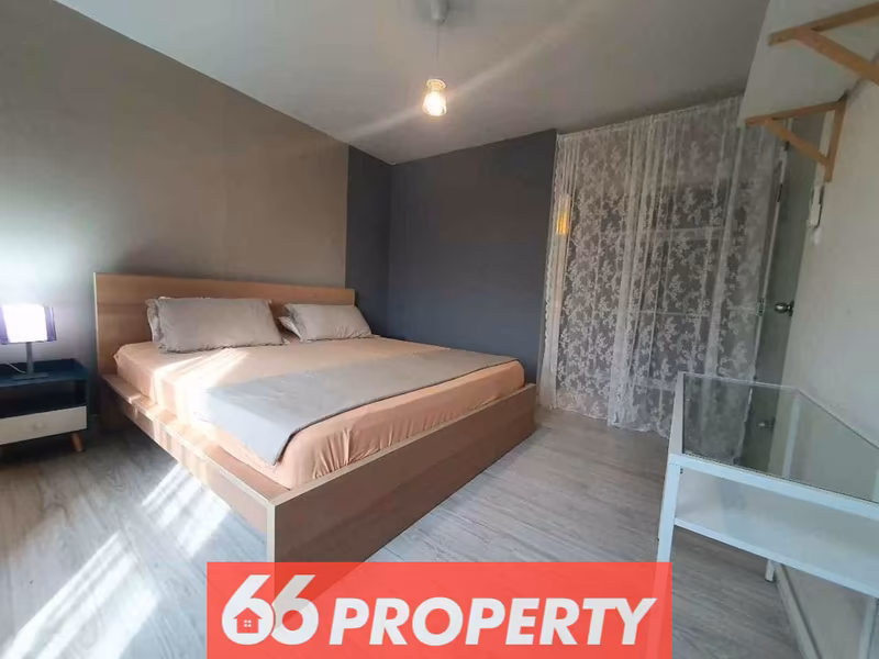 L Style Condo - Image 5
