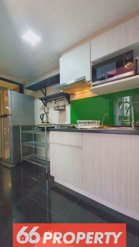 L Style Condo - Image 8