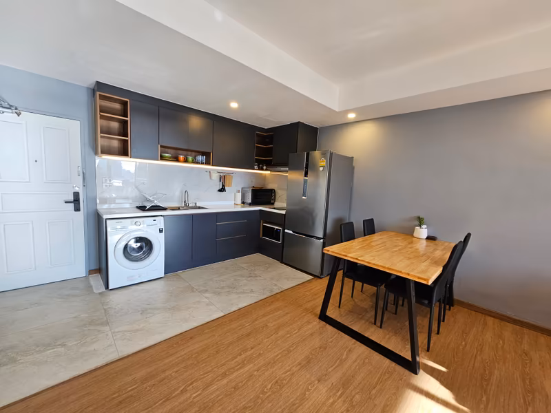 Monterey Place - Image 6
