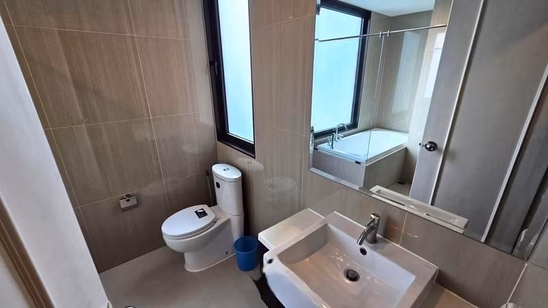 Villa Asoke Condominium - Image 5