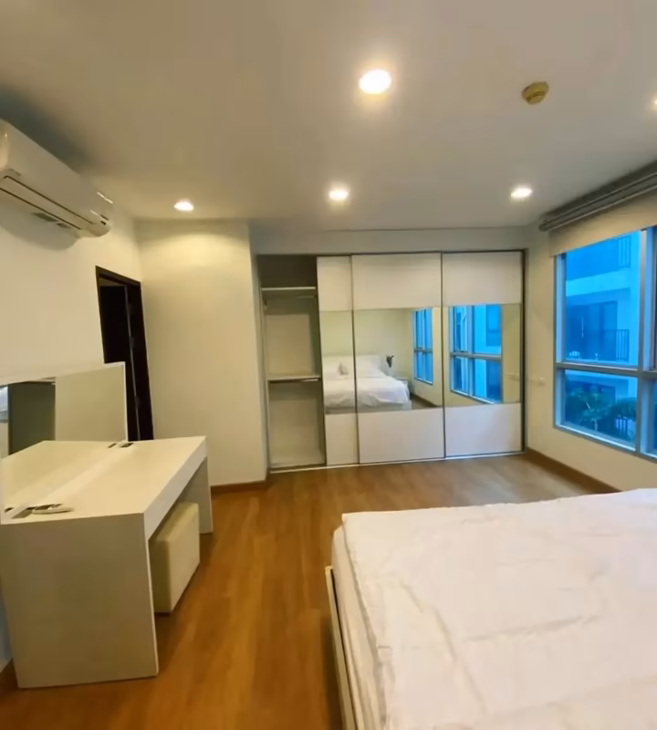 The Address Sukhumvit 42 - Image 1