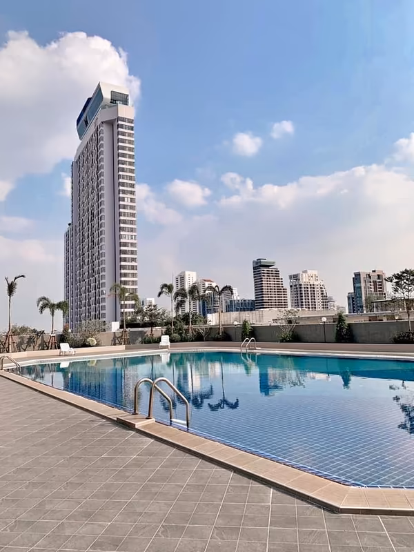 Thonglor Tower - Image 3