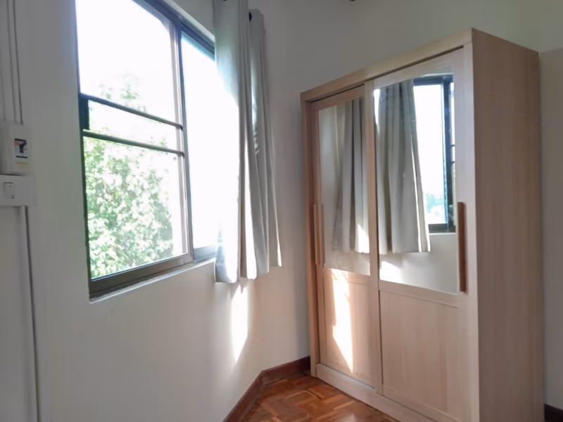 Riverside Condo - Image 10