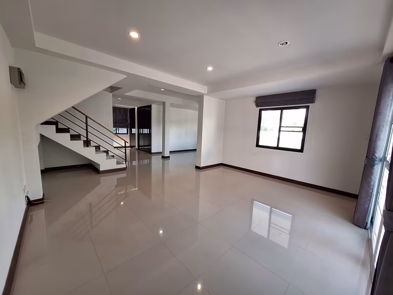 3 Bedroom House For Rent in Hang Dong, Hang Dong, Chiang Mai - Image 14