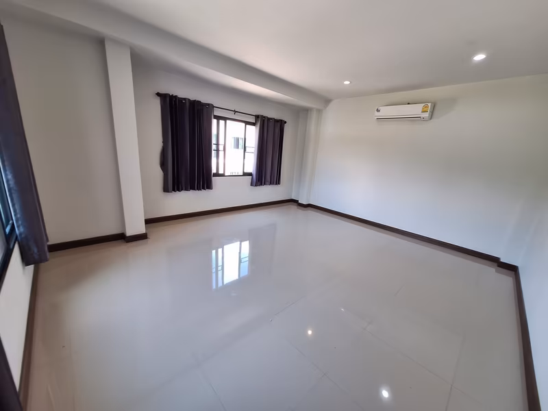 3 Bedroom House For Rent in Hang Dong, Hang Dong, Chiang Mai - Image 6