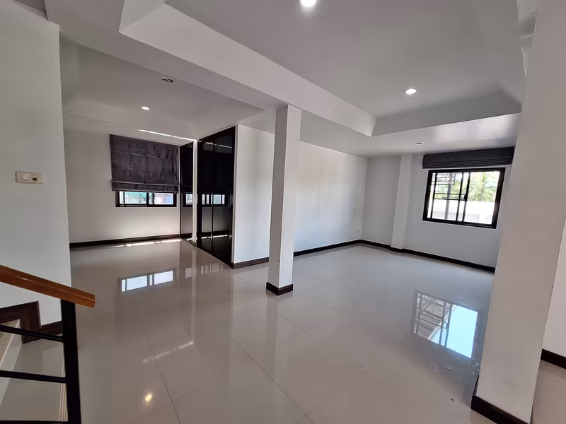 3 Bedroom House For Rent in Hang Dong, Hang Dong, Chiang Mai - Image 8