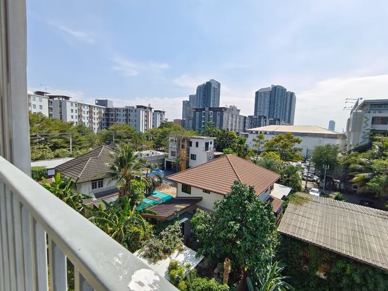 Beyond Sukhumvit Condominium - Image 9