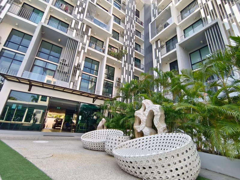 Beyond Sukhumvit Condominium - Image 17