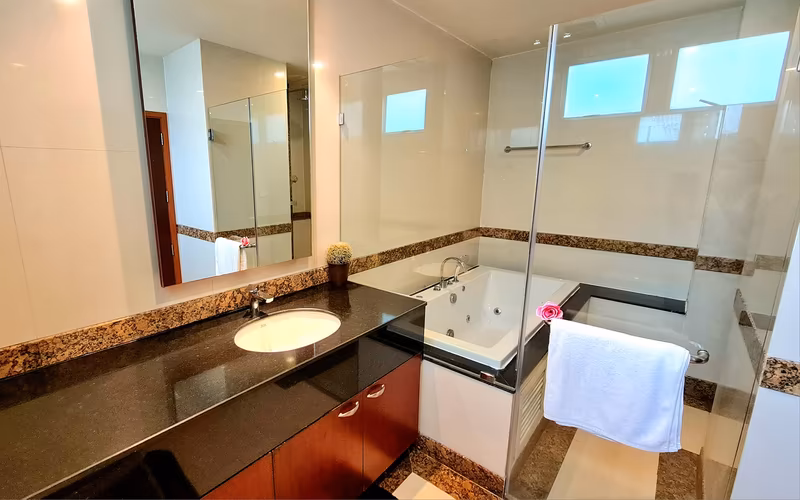 Piyathip Place Serviced Apartment - Image 9