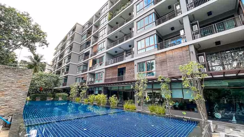 Mountain Front Condo - Image 5