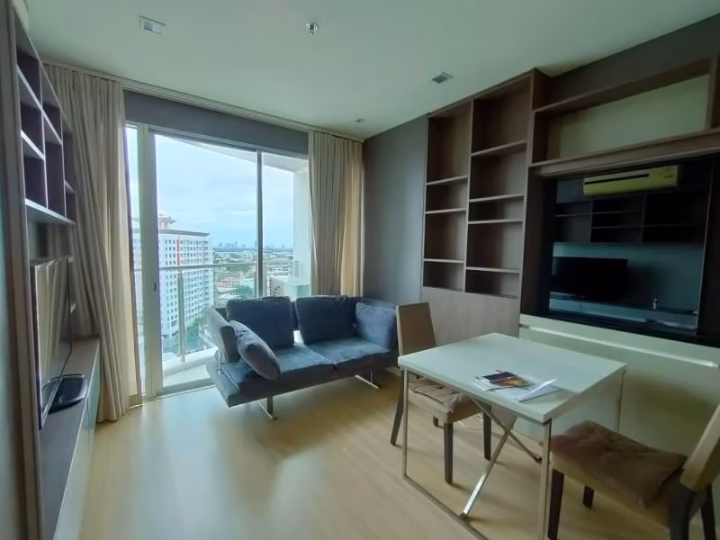 properties%2F08hndkbxOns3ZxInIeiu%2Fimages%2Fskywalk-condominium-14-low-res.avif