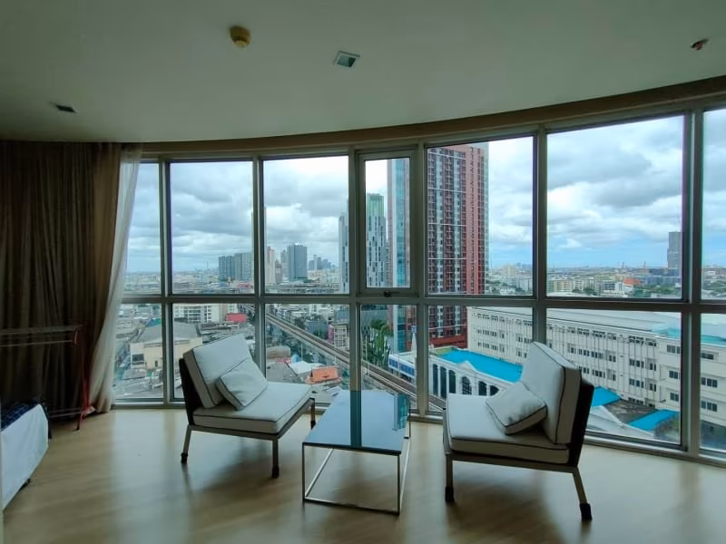properties%2F08hndkbxOns3ZxInIeiu%2Fimages%2Fskywalk-condominium-5-low-res.avif