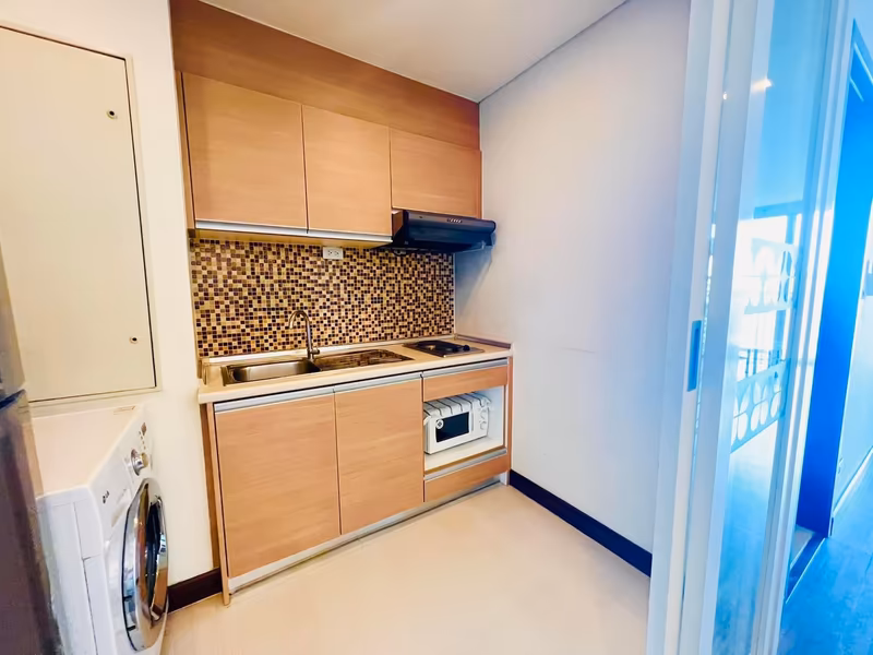 Le Luk Condominium - Image 5