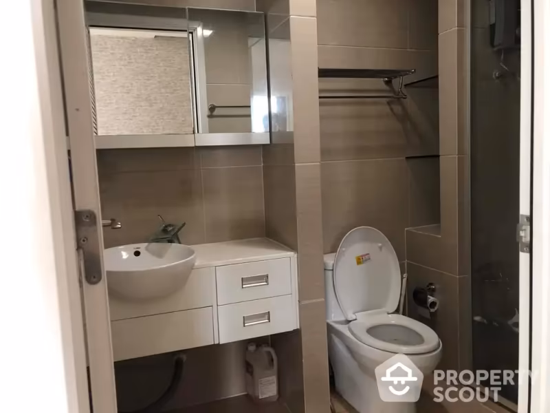 TC Green Condominium - Image 6