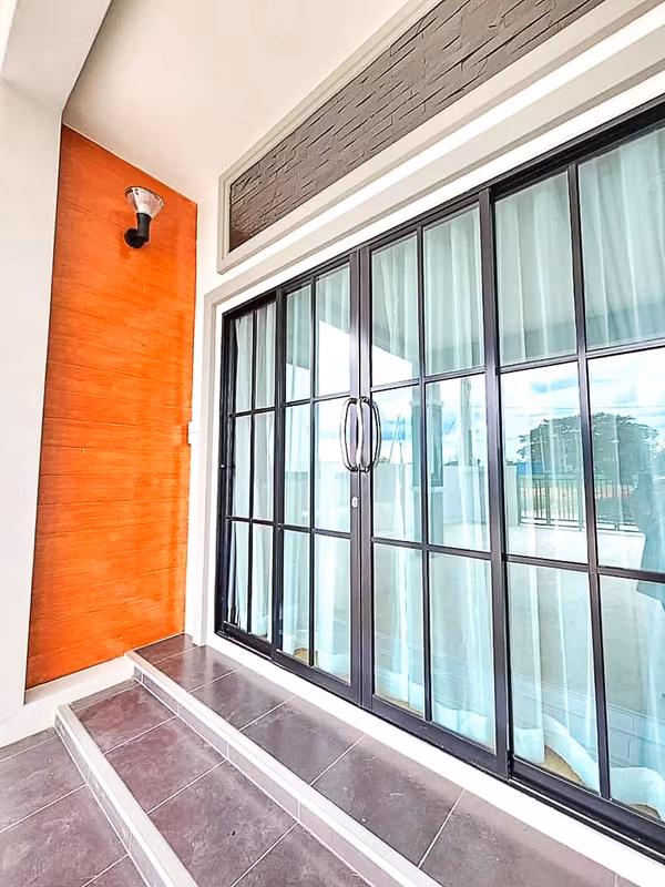4 Bedroom House For Rent in Ban Waen, Hang Dong, Chiang Mai - Image 9