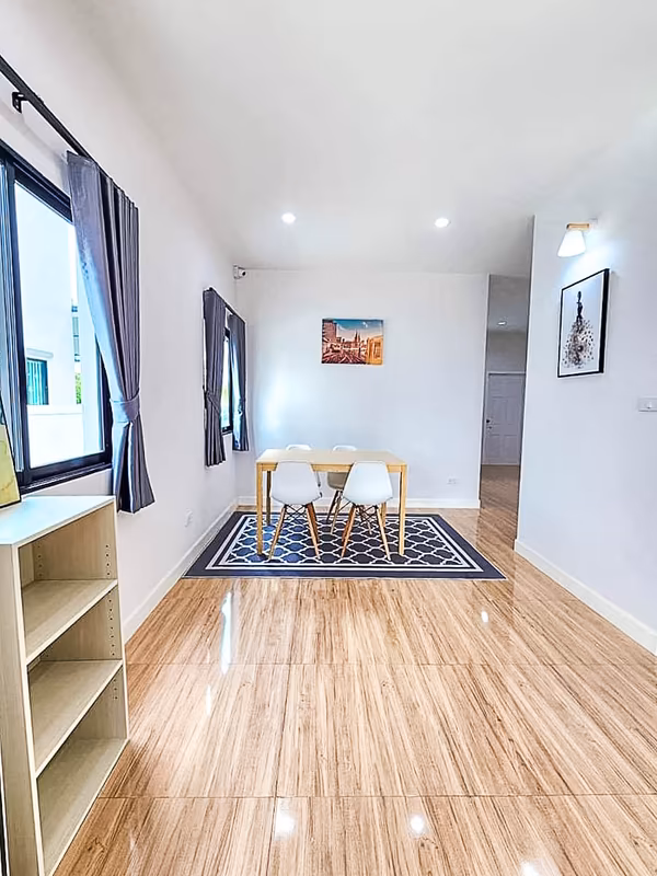 4 Bedroom House For Rent in Ban Waen, Hang Dong, Chiang Mai - Image 4