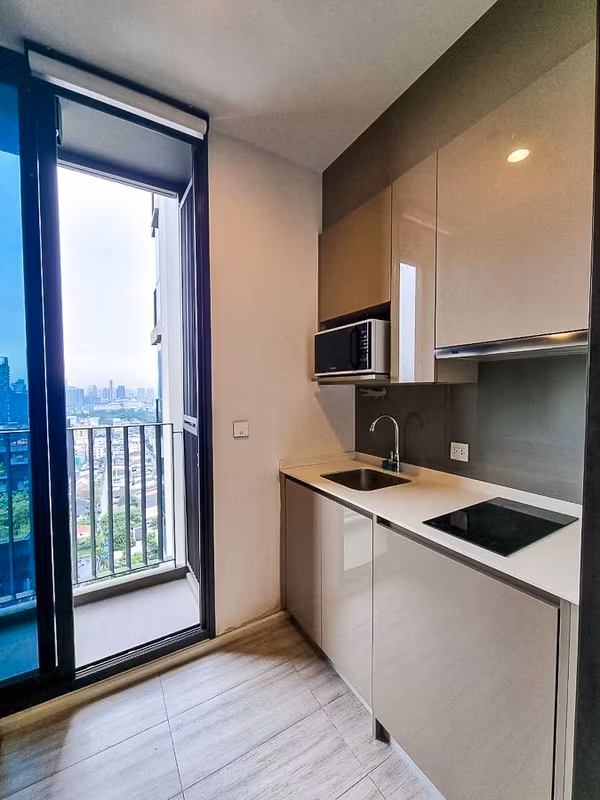 Whizdom Essence Sukhumvit 101 - Image 8