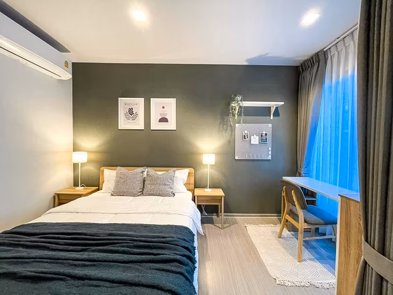 properties%2F08hndkbxOns3ZxInIeo1%2Fimages%2Fstudio-for-rent-in-din-daeng-2-low-res.avif