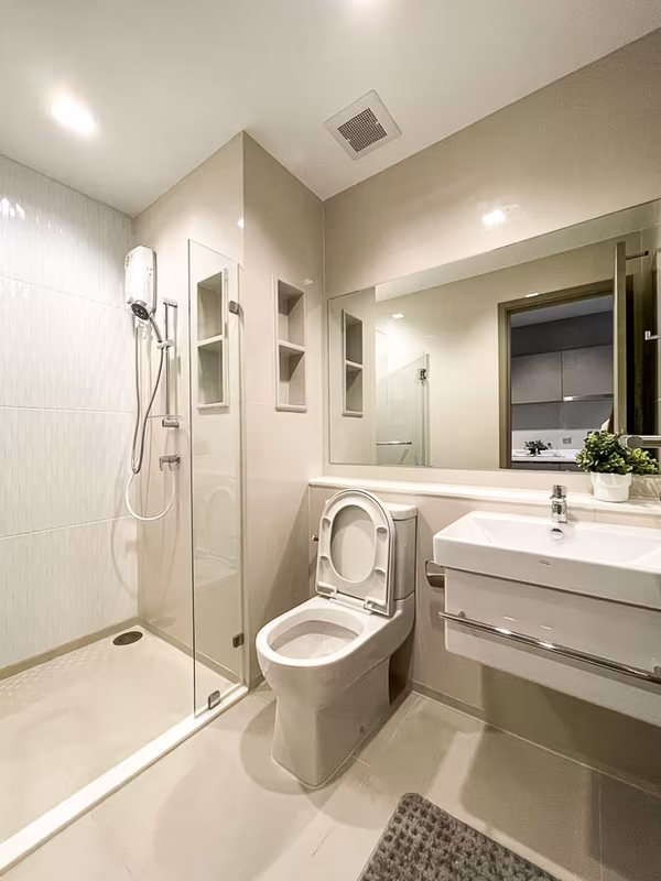 properties%2F08hndkbxOns3ZxInIeo1%2Fimages%2Fstudio-for-rent-in-din-daeng-5-low-res.avif
