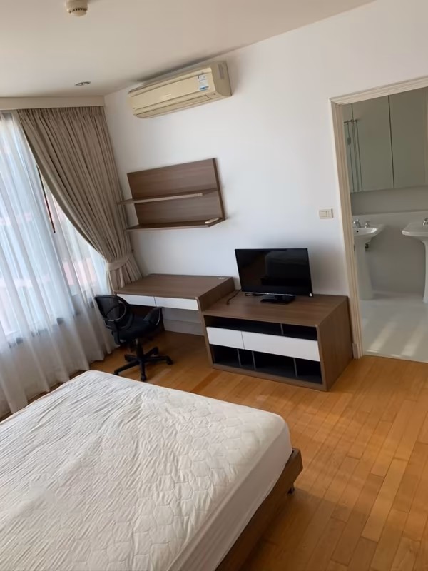 ออกัสตัน สุขุมวิท 22 - Image 6