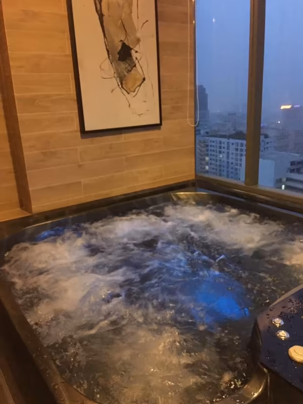 The ESSE Asoke - Image 5