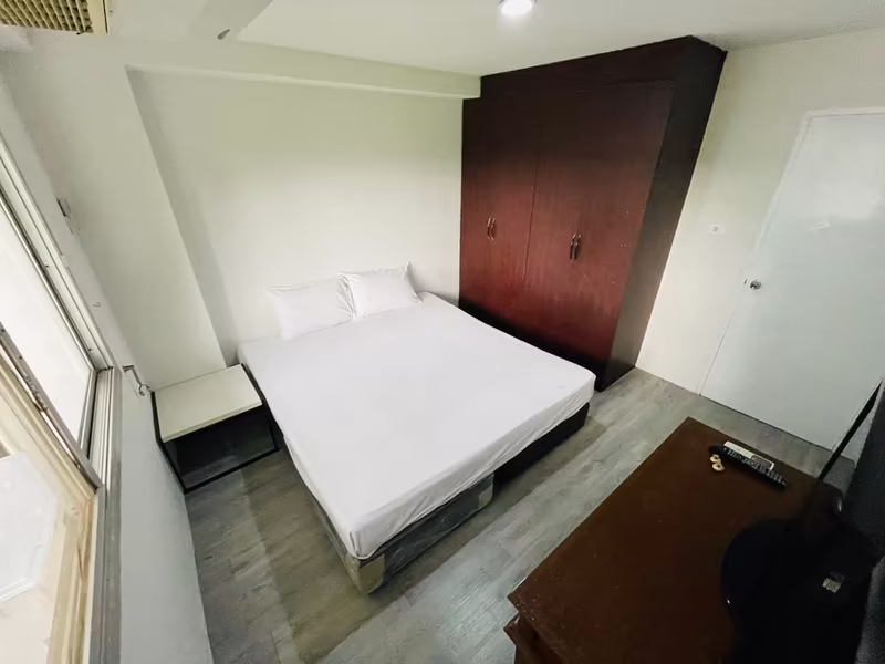 2 卧室 公寓 出租 在 - Image 12