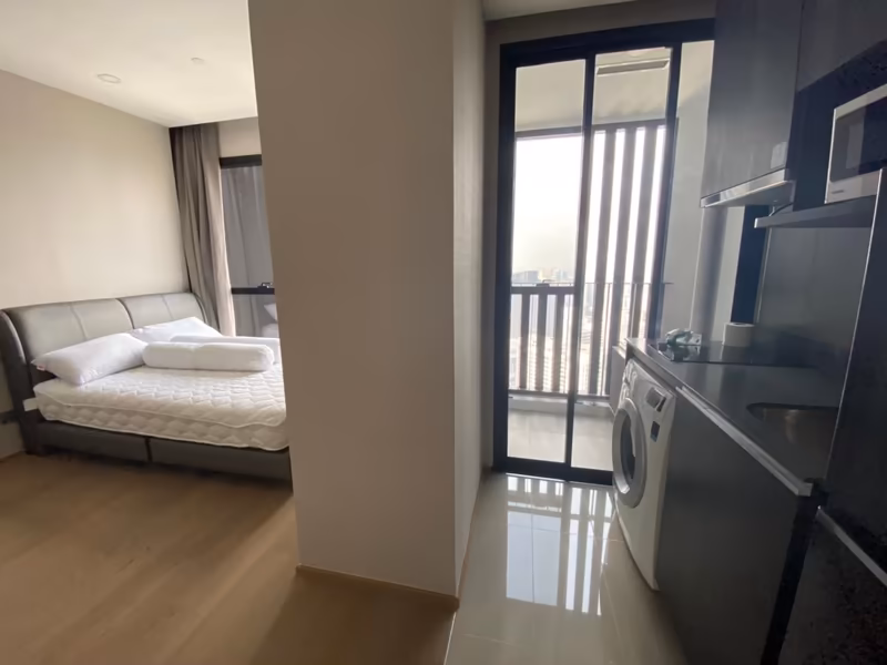 Ashton Chula-Silom - Image 2