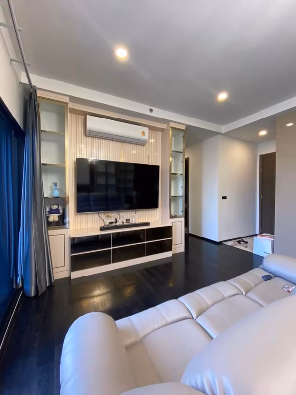 พาร์ค ออริจิ้น ทองหล่อ - Image 1