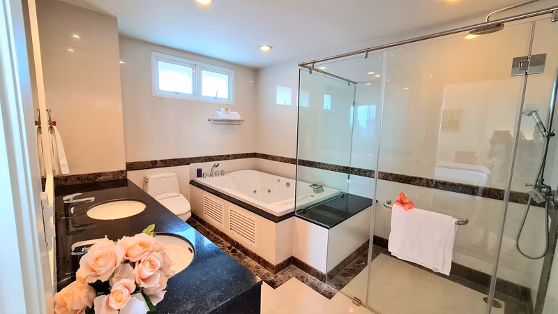 Piyathip Place Serviced Apartment - Image 8