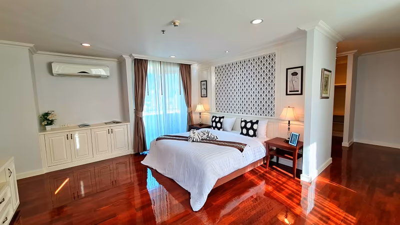 Piyathip Place Serviced Apartment - Image 13
