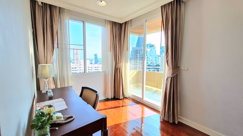 Piyathip Place Serviced Apartment - Image 5