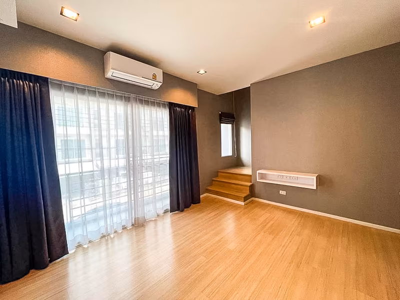 3 ห้องนอน ทาวน์เฮาส์ สำหรับขาย ใน สวนหลวง, สวนหลวง, กรุงเทพมหานคร - Image 7