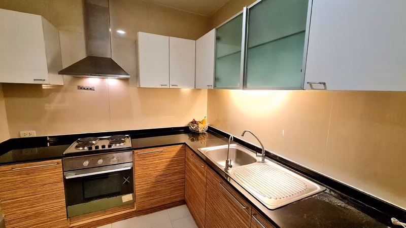 Piyathip Place Serviced Apartment - Image 8