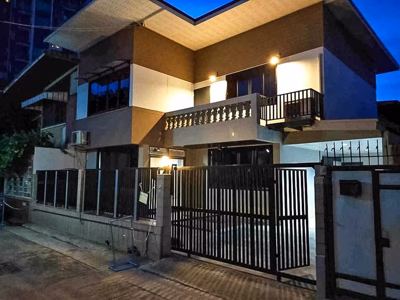 3 ห้องนอน บ้านเดี่ยว สำหรับเช่า ใน บวรนิเวศ, พระนคร, กรุงเทพมหานคร - Image 3