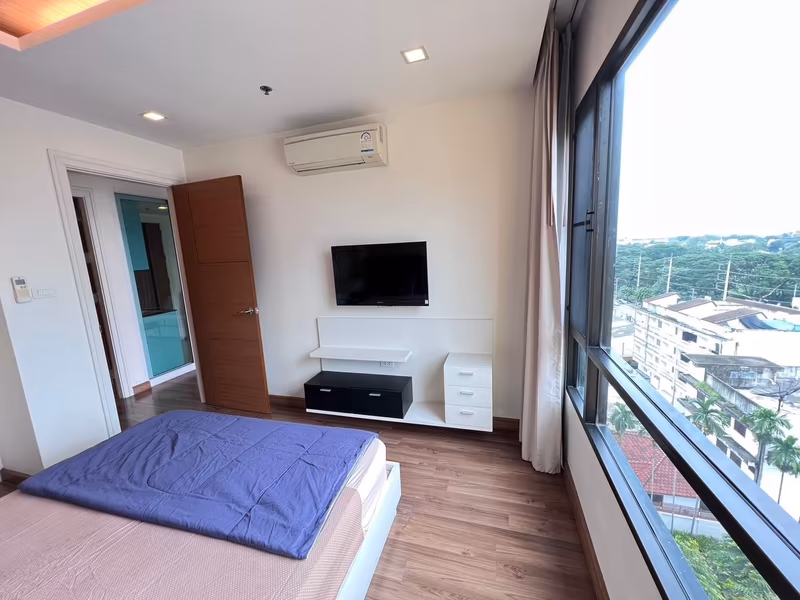 The Shine Condo - Image 9