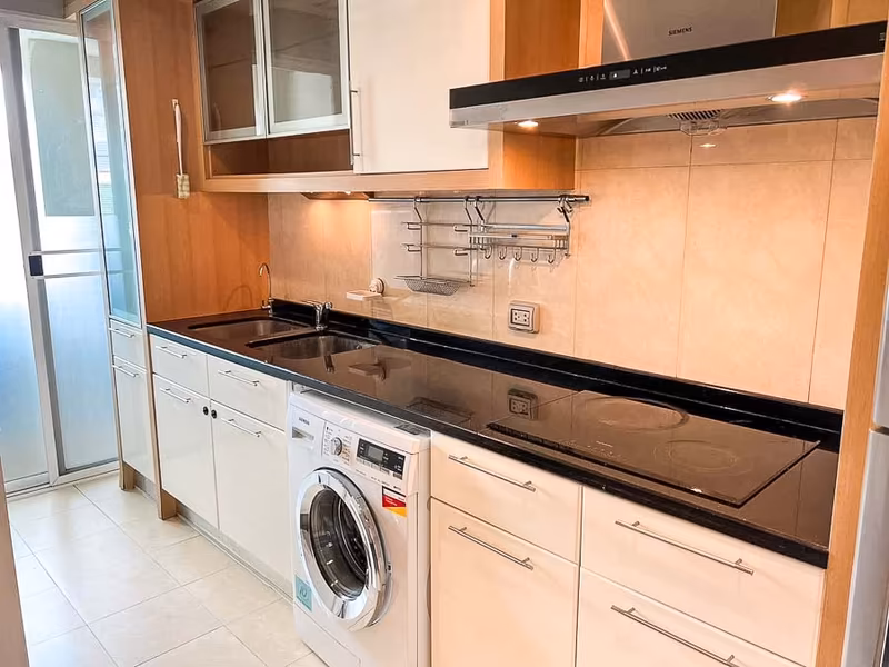 2 Bedroom Condo For Sale in Khlong Tan Nuea, Vadhana, Bangkok - Image 3