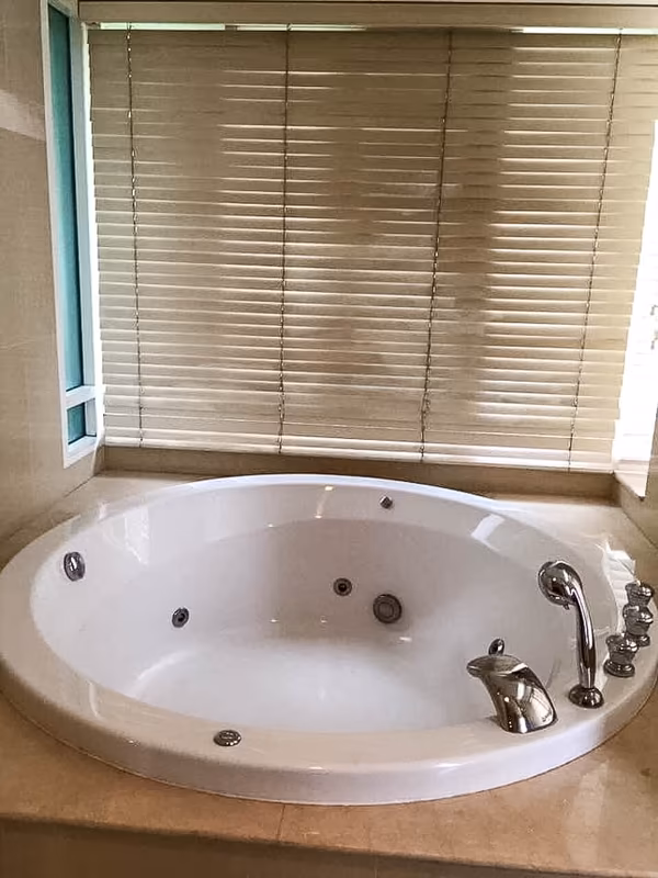 2 Bedroom Condo For Sale in Khlong Tan Nuea, Vadhana, Bangkok - Image 8