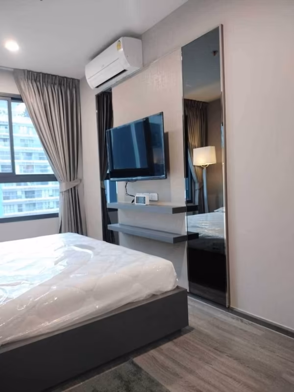 2 Bedroom Condo For Rent in Si Phraya, Bang Rak, Bangkok - Image 1