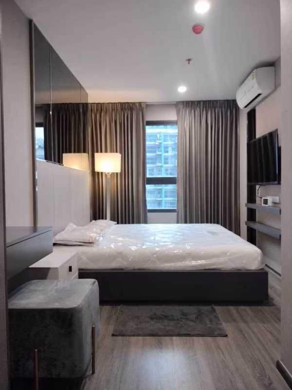 2 Bedroom Condo For Rent in Si Phraya, Bang Rak, Bangkok - Image 9