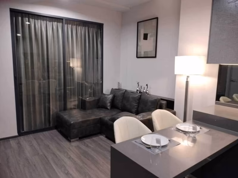 2 Bedroom Condo For Rent in Si Phraya, Bang Rak, Bangkok - Image 6