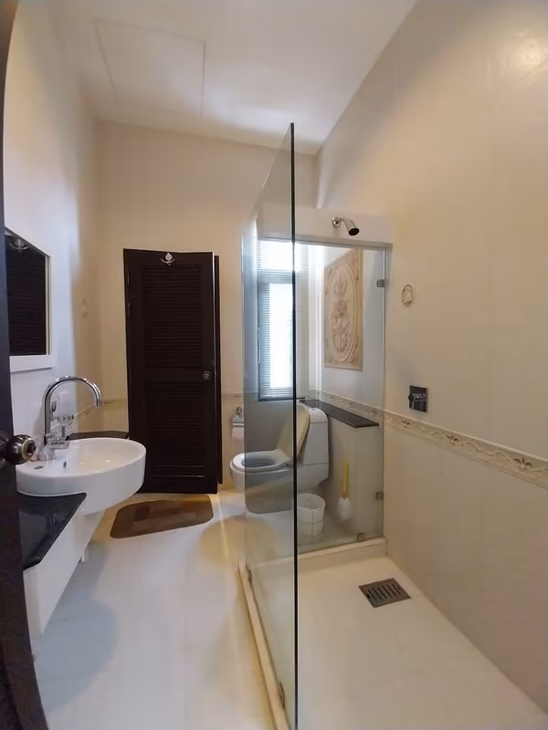 3 Bedroom House For Sale in Chang Phueak, Mueang Chiang Mai, Chiang Mai - Image 7