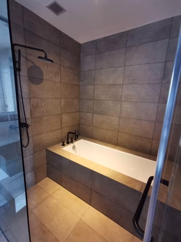 properties%2F08hndkbxOns3ZxInIf1b%2Fimages%2Fthe-lofts-asoke-by-raimon-land-7-low-res.avif